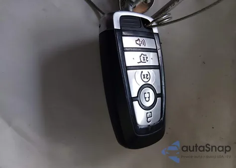 2021 Ford Escape Sel z USA, uszkodzony, nr VIN 1FMCU0H60MUB05836